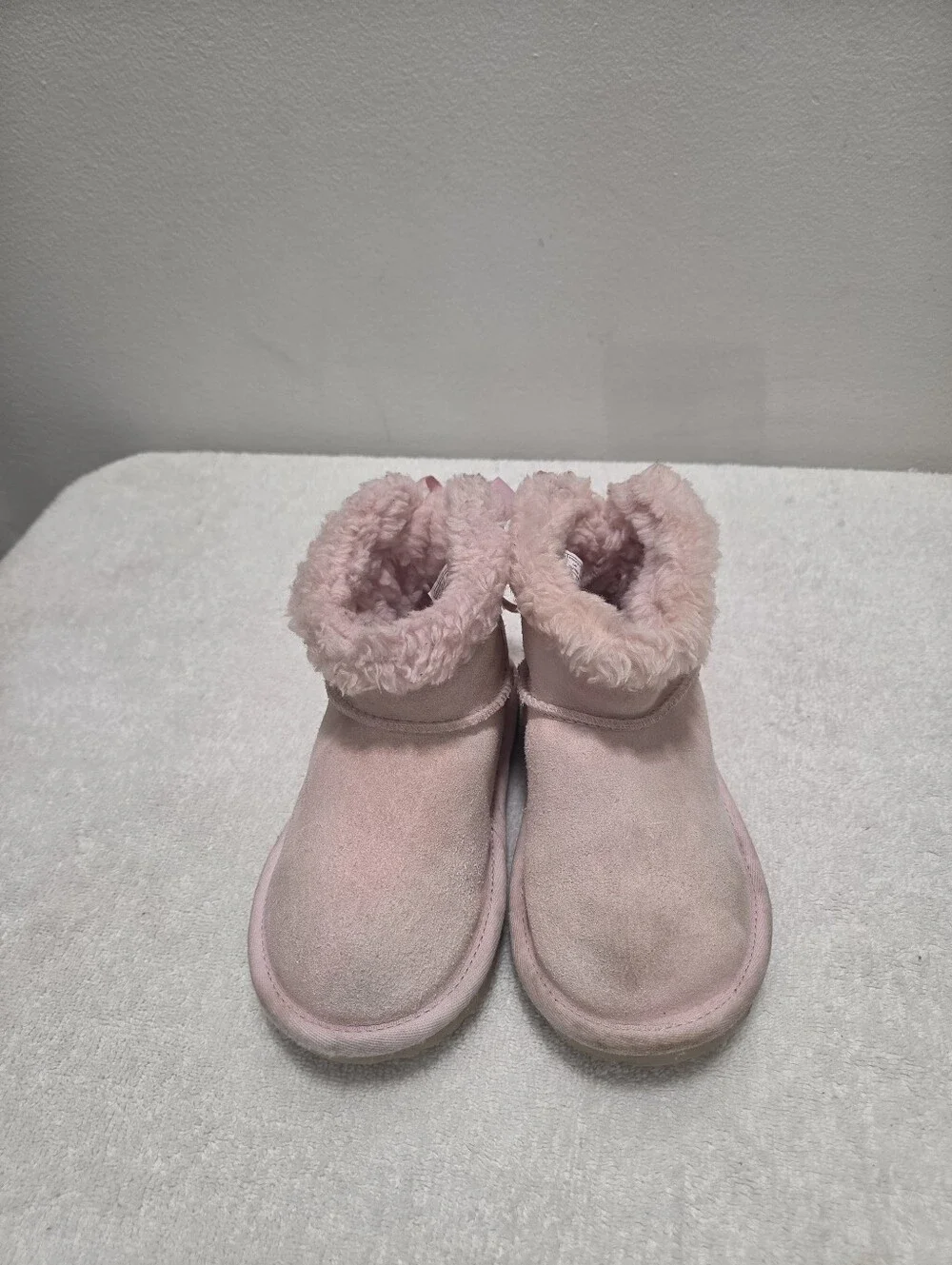 UGG Classic Mini Bailey Mixed Bow Boot for Kids Pink Size 10